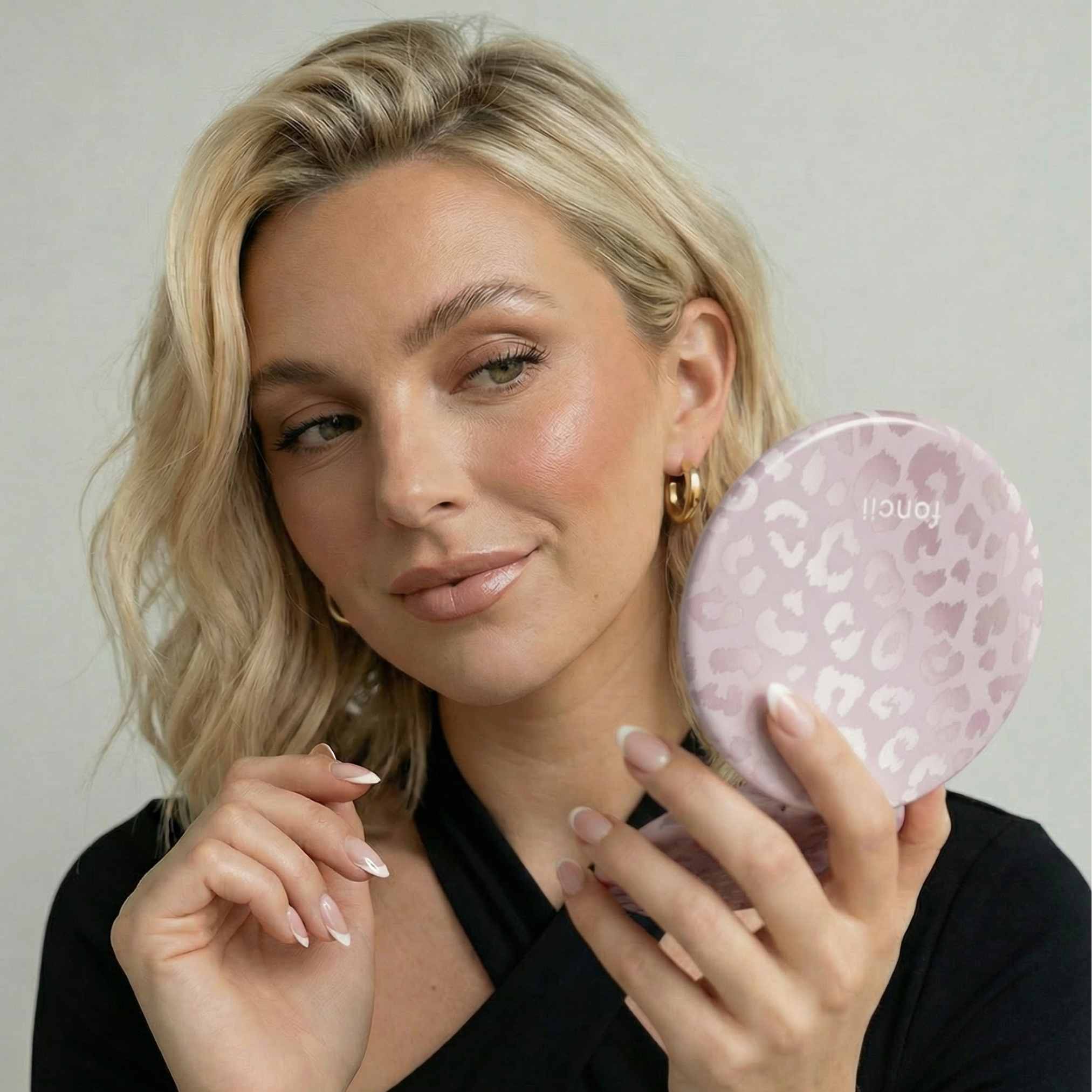 Taylor LED Compact Mirror | Cosmic Leopard - Image 2