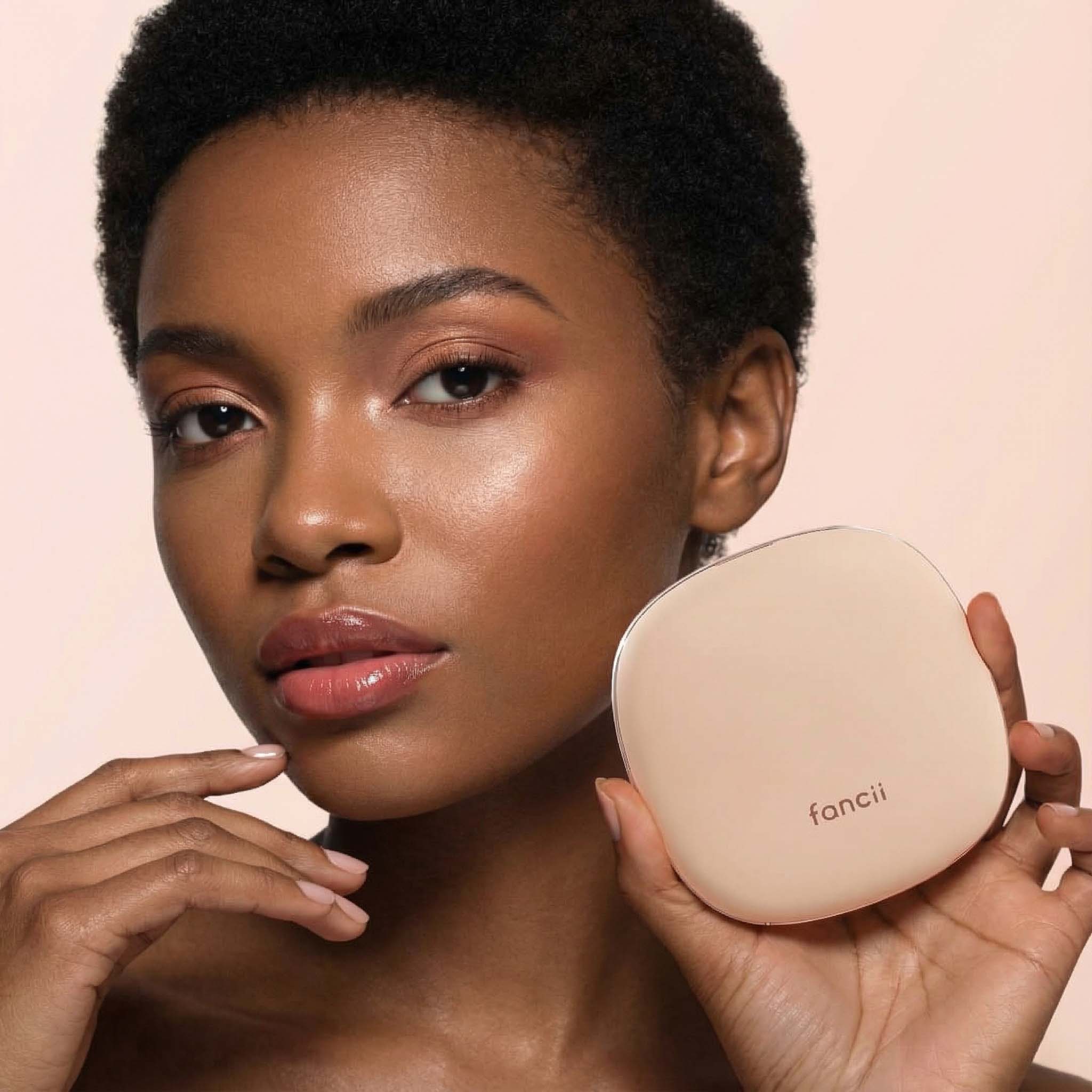 Mila 2 LED Compact Mirror - Image 5