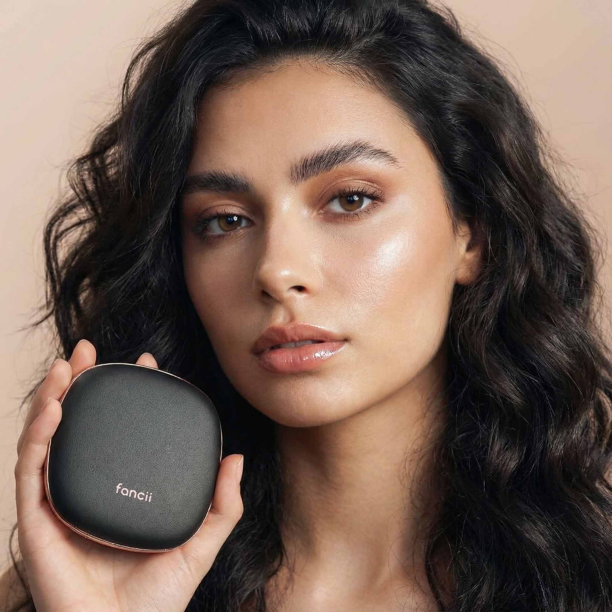 Mila 2 LED Compact Mirror - Image 2